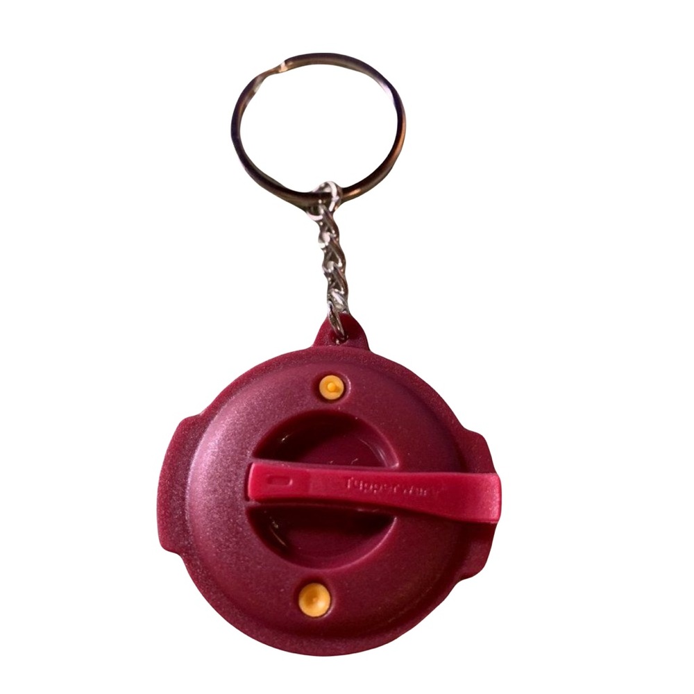 Tupperware Pressure Cooker Keychain NEW
